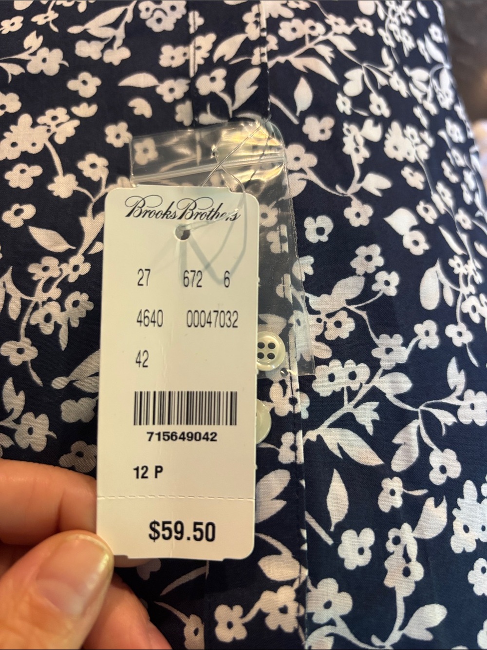 NWT Brooks Brothers 346 Petite Navy Floral Button Down Shirt 12P - Picture 5 of 5